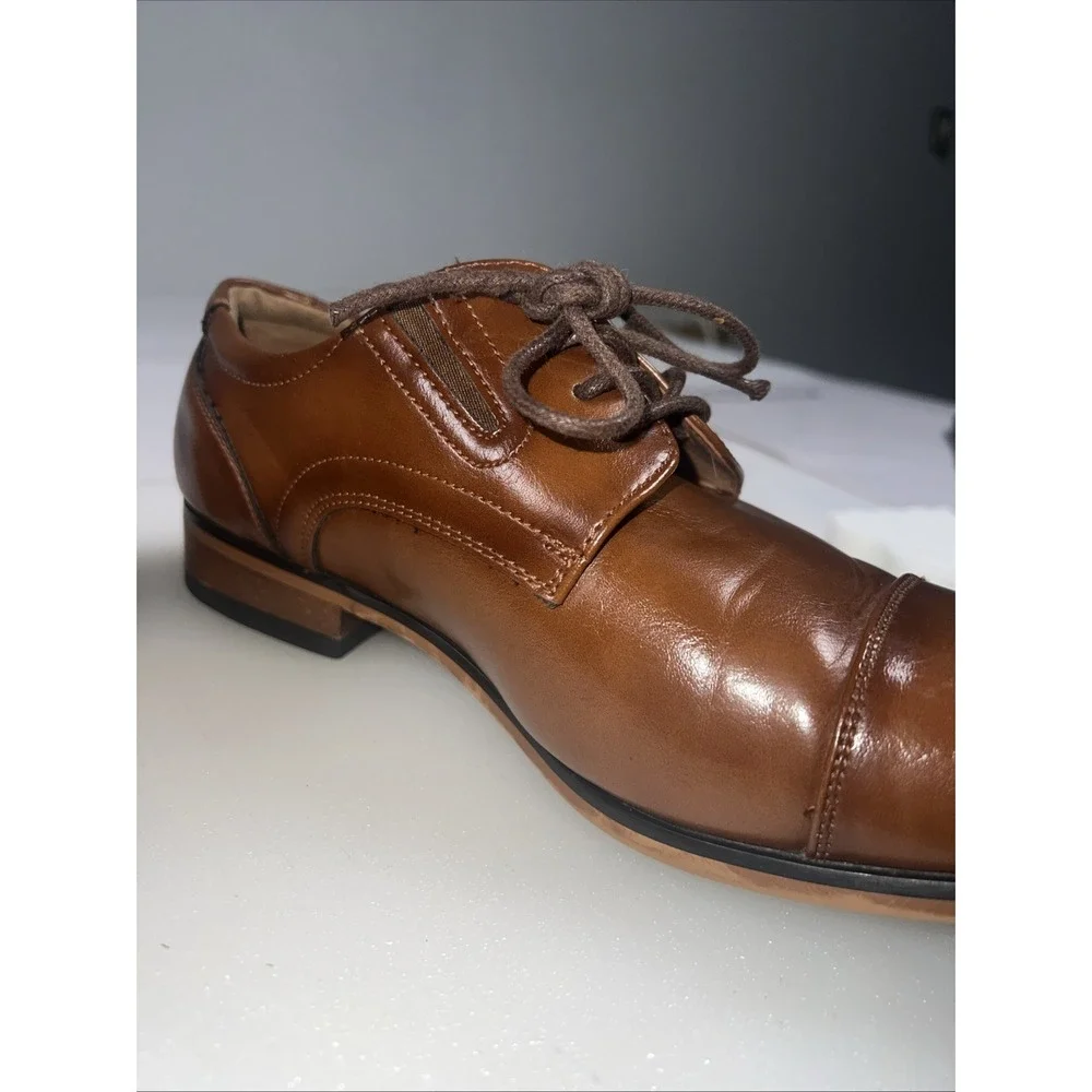 Guess GMSULAI-R Men's 8.5 Cognac Cap Toe Oxford Dress Shoes Brown Lace Up Excell